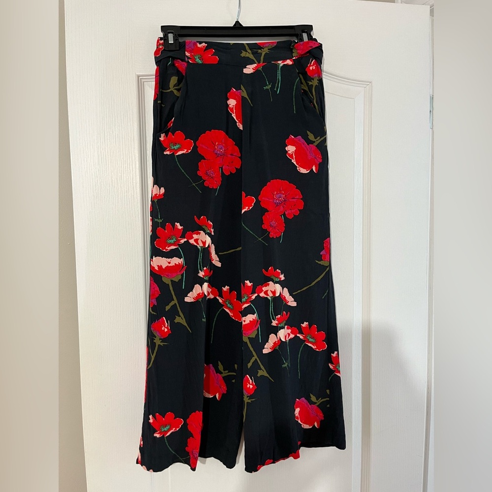 Wilfred Floral Black and Red Wide-leg Crop Pants